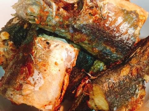 Cá Nục kho nước dừa recipe step 2 photo