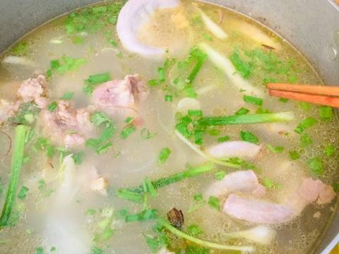 Bánh canh xương heo bước làm 1 hình