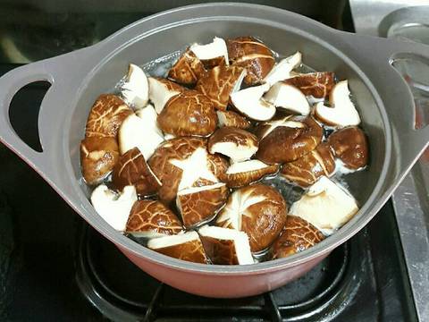 Nấm Đông Cô Xào Cải Thìa 청경채 표고버섯 볶음 recipe step 3 photo