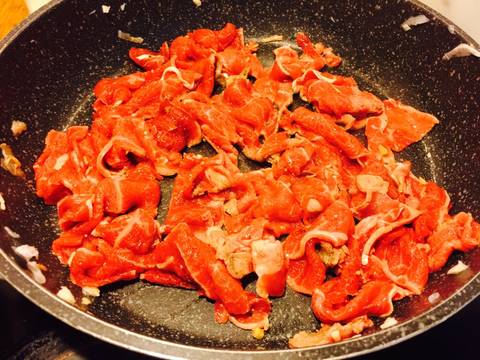 Thịt bò Úc xào củ cải Việt recipe step 4 photo
