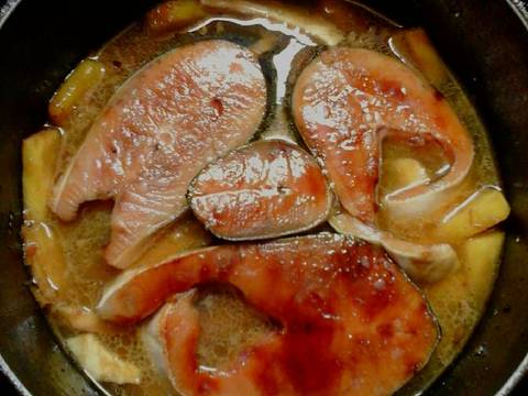 Cá hồi kho thơm( Dứa ). recipe step 5 photo