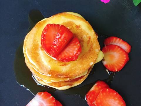 Pancake Dâu Tươi Mật Ong recipe step 5 photo