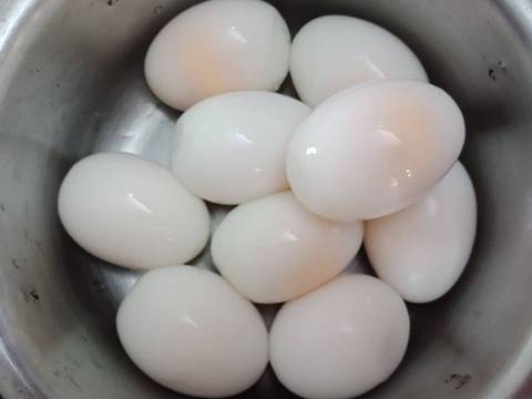 Thịt kho tàu kiểu miền Nam bước làm 3 hình