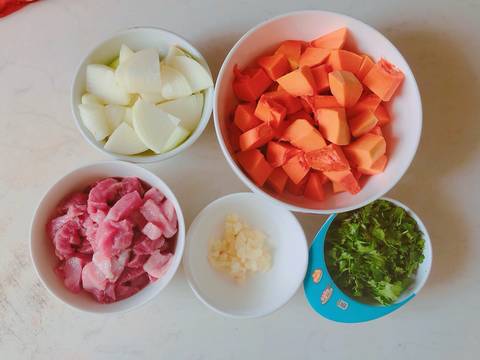 Canh thịt bò bí đỏ cho bé recipe step 2 photo