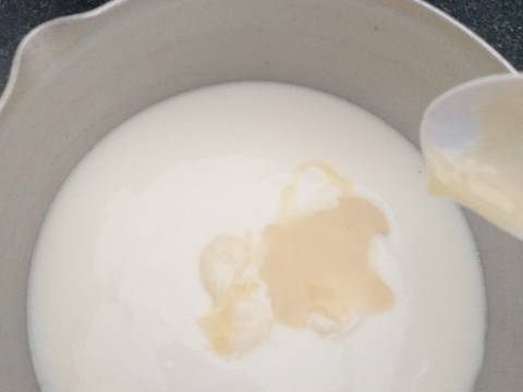 Bánh sữa chua bước làm 2 hình