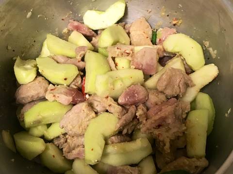 Canh Thịt heo nấu với táo và nho recipe step 9 photo