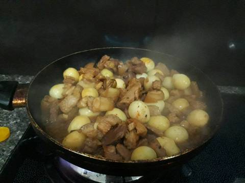 Thịt kho trứng cút recipe step 4 photo