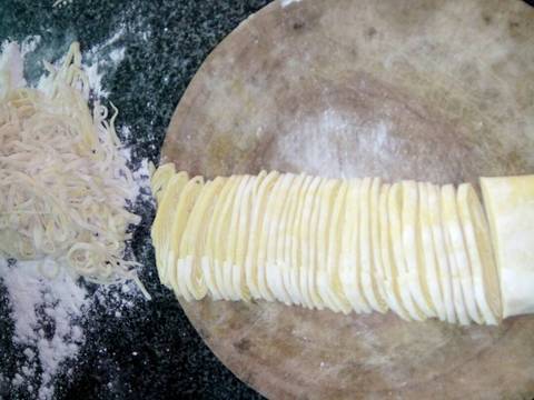 Cách làm sợi mì tươi recipe step 4 photo