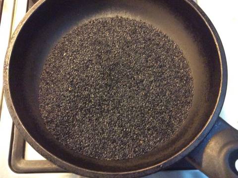 Chè đậu nành mè đen và hạt trân châu recipe step 2 photo
