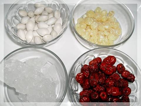 Chè hạ nhiệt : bạch quả, hạt sen và táo tàu recipe step 1 photo