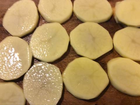 Khoai tây trứng chiên recipe step 1 photo