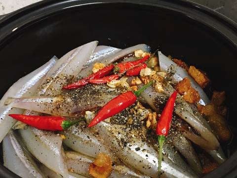 Cá Cơm Trỗng Kho recipe step 2 photo