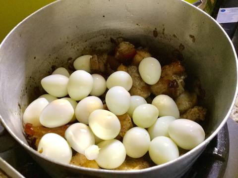 Thịt kho trứng cút nấm rơm recipe step 9 photo