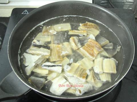 Khô Cá Lóc kho Thơm recipe step 2 photo
