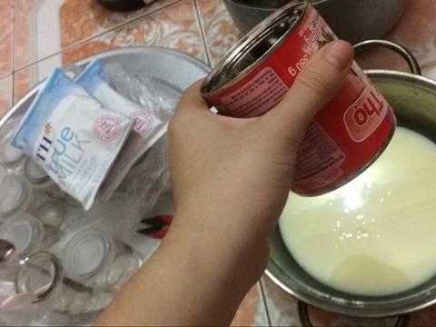 Sữa chua dẻo tự ủ bằng nồi cơm điện recipe step 2 photo