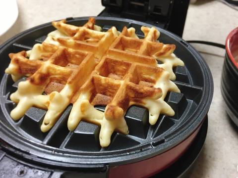 Bánh trứng sữa nướng, món ăn vặt (waffle) bước làm 2 hình