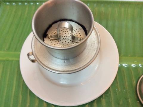 Cà phê phin Việt Nam truyền thống recipe step 5 photo