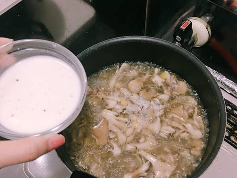 Súp nấm cá ngừ recipe step 2 photo