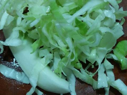 Canh bắp cải cà chua 😄 recipe step 2 photo