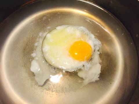 Trứng gà chần lòng đào cho bữa sáng recipe step 3 photo