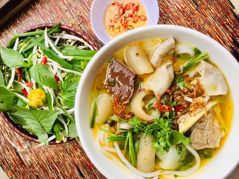 Bánh canh xương heo bước làm 4 hình