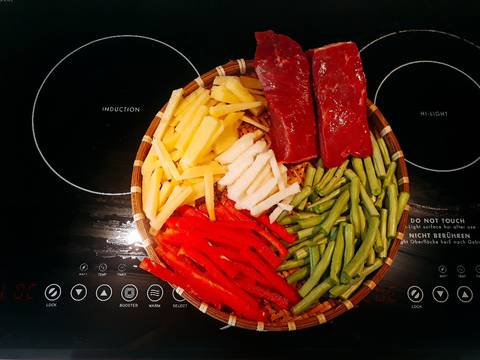 Bò cuộn rau củ recipe step 2 photo