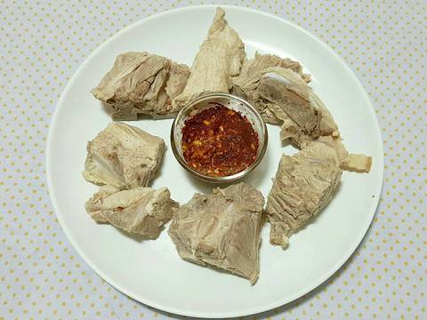 Xương Lợn Kho Cay 매운 돼지등뼈찜 recipe step 3 photo