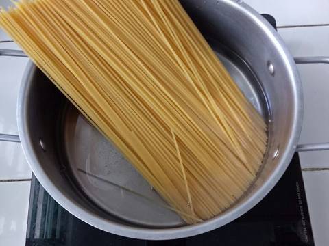 Mì spaghetti Việt Nam recipe step 1 photo