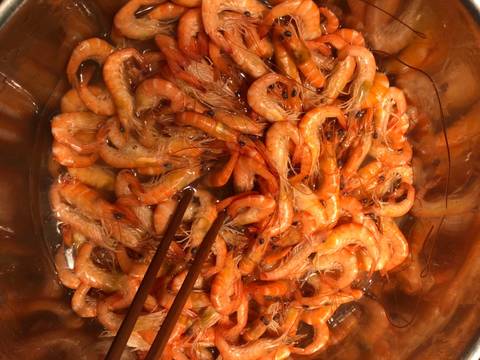 Tép ram thịt mặn ngọt “Canh bí đỏ nấu sườn non. Bữa cơm đầy đủ “ recipe step 1 photo