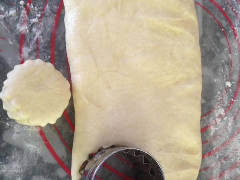 Flaky Buttery Biscuits recipe step 4 photo
