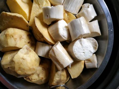 Chè khoai dẻo cốt dừa mix trân châu lá dứa recipe step 1 photo