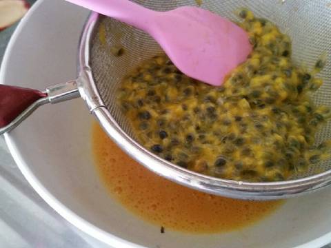 Mousse chanh dây (Passion fruit mousse) recipe step 1 photo