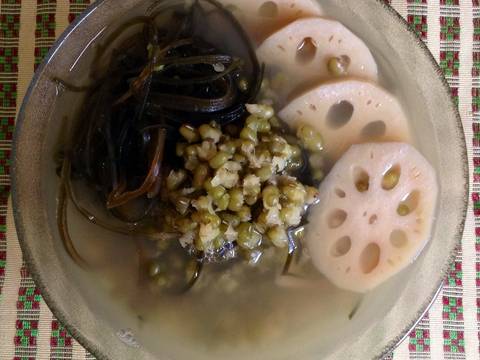 Chè đậu xanh nấu với củ sen recipe step 3 photo