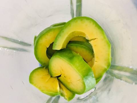 Sinh tố bơ xoài bước làm 1 hình