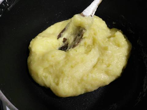 Le zeppole ( bánh choux chiên) recipe step 4 photo