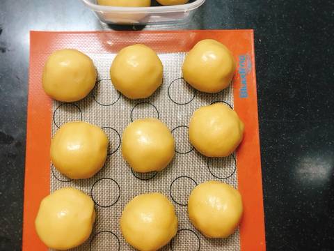 Bánh Trung Thu Nhân Đậu Xanh Sầu Riêng Trứng Muối recipe step 4 photo