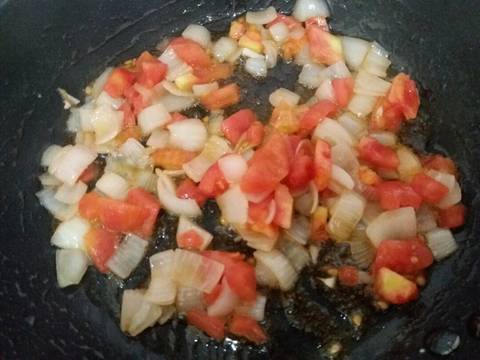 Thịt xay sốt cà chua cho bé recipe step 3 photo