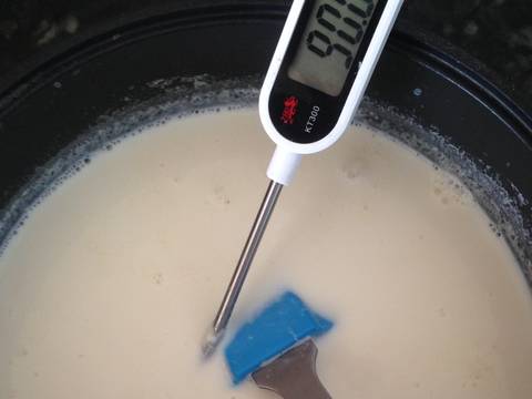 Homemade Ricotta Cheese (cách làm pho mát tươi) recipe step 1 photo