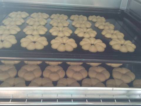 Cookie bơ dùng cookie press recipe step 6 photo