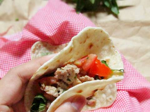 Tacos cho bé và câu chuyện dụ dỗ ăn rau recipe step 4 photo