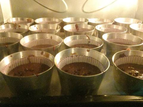 Bánh muffin chocolate bước làm 6 hình
