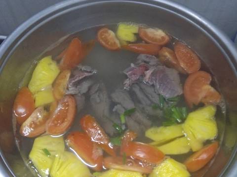 Canh thịt bò nấu với thơm, cà chua recipe step 2 photo