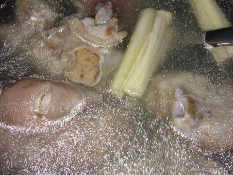 Dựng heo hầm chuối chát recipe step 1 photo