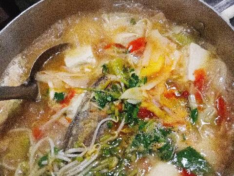 Canh chua cá chim thập cẩm (miền Trung) recipe step 5 photo