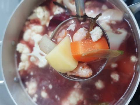 Vegatable and seafood soup with pasta (Súp nui hải sản rau củ) recipe step 4 photo