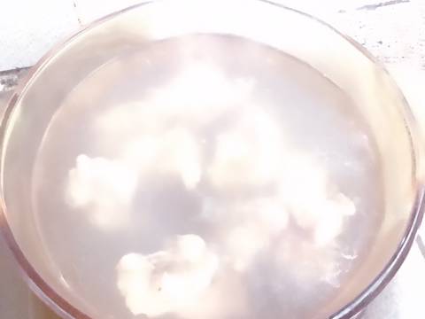 Canh súp củ dền, khoai tây, cà rốt, hạt sen bổ dưỡng recipe step 3 photo