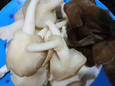 Bún gạo lứt xào chay bước làm 1 hình