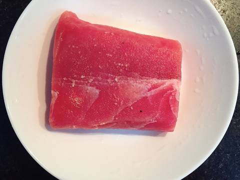 Cá ngừ đại dương áp chảo recipe step 2 photo