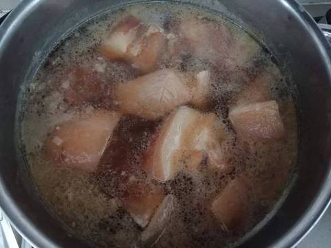 THỊT KHO TRỨNG (Thịt kho nước dừa - Thịt kho ngày Tết) recipe step 2 photo