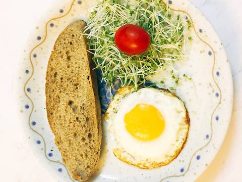 Eatclean: ăn sáng với trứng gà và bánh mì đen recipe step 4 photo